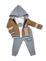 Chłopięcy komplet 3-częściowy bluza z kapturem, koszulka i spodnie - obrazek 3